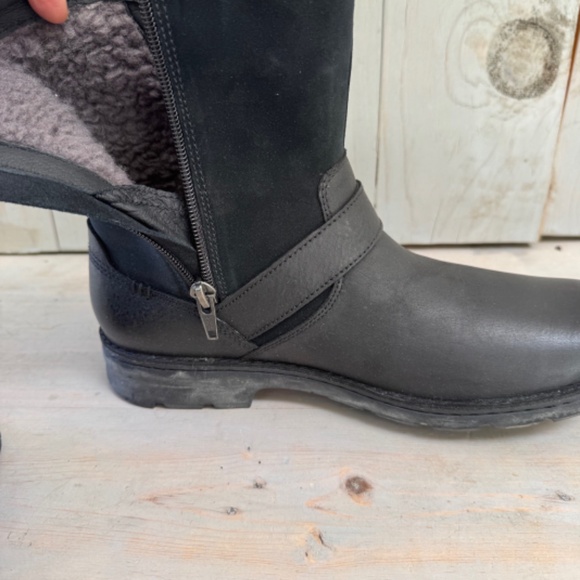 UGG MESSNER WATER-PROOF LEATHER SHEEPSKIN BOOTS, MENS US 10 NIB - Picture 10 of 10